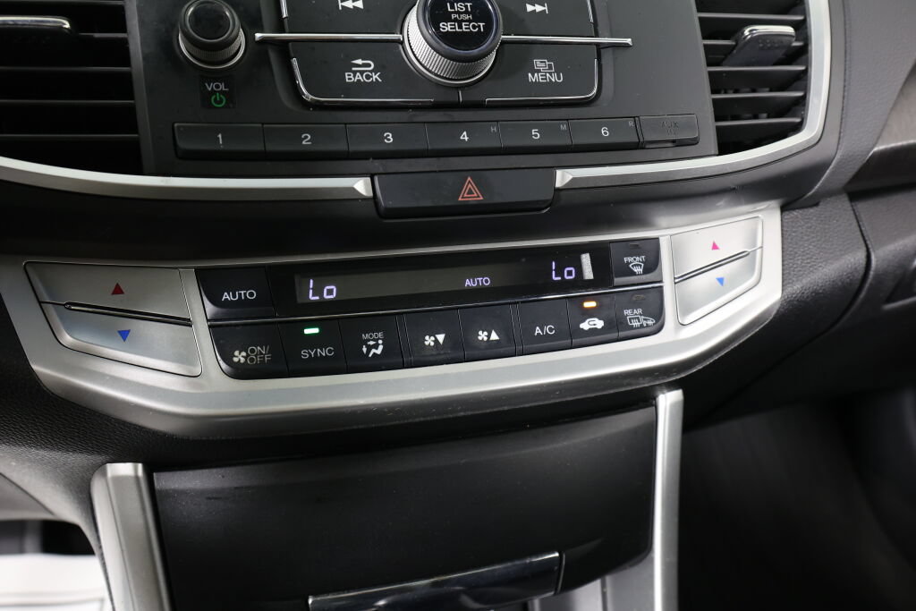Used 2013 Honda Accord EX image 35