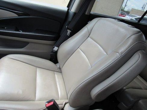 Used 2016 Honda Pilot Touring image 29