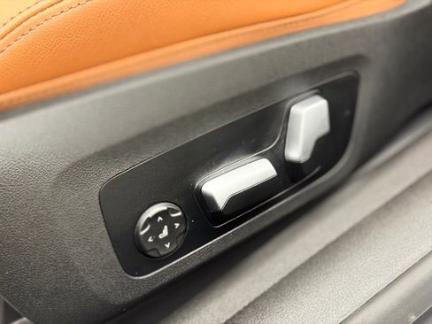 Certified 2023 BMW 430i xDrive Convertible w/ M Sport Package image 15