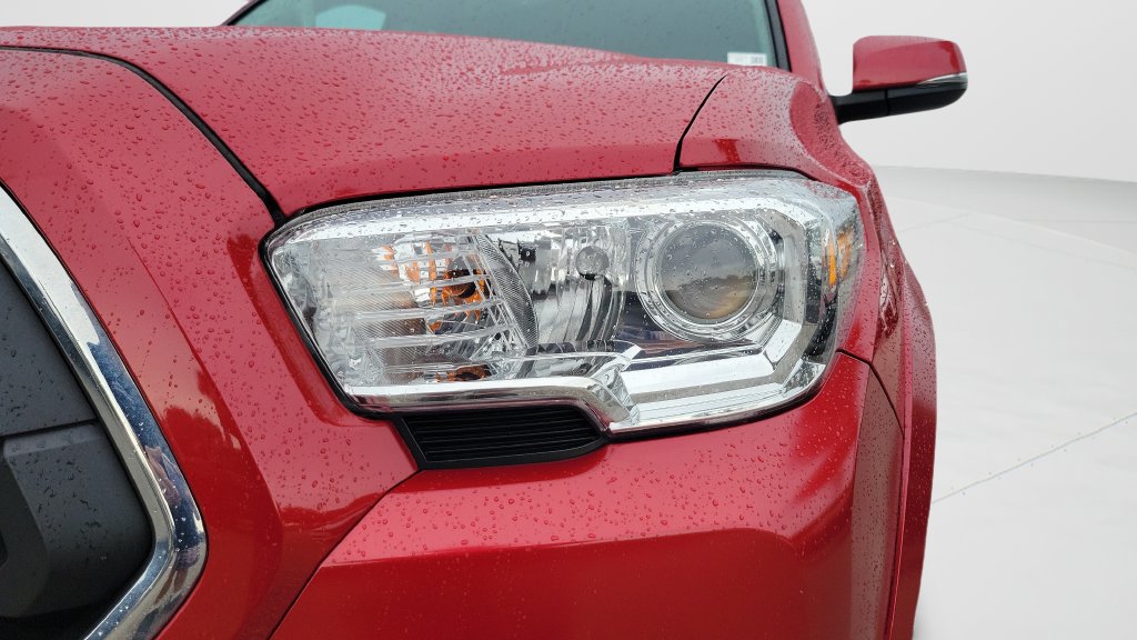 Certified 2023 Toyota Tacoma SR5 AWD/4WD image 24