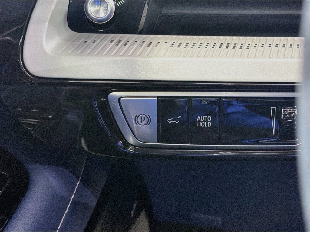 Used 2025 Cadillac Optiq Sport 2 AWD/4WD image 12