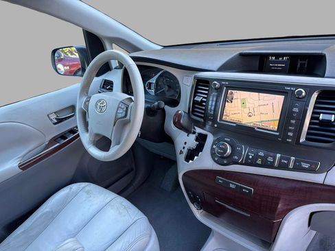 Used 2011 Toyota Sienna XLE w/ XLE Navigation Pkg FWD image 49