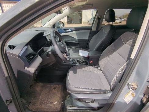 Used 2023 Volkswagen Taos SE AWD/4WD image 14