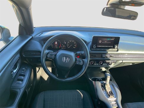 Used 2025 Honda HR-V Sport image 22