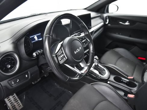 Used 2022 Kia Forte GT-Line image 16