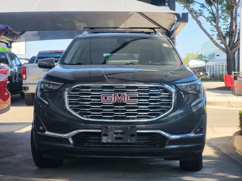 Used 2018 GMC Terrain Denali w/ Advanced Safety Package AWD/4WD image 4