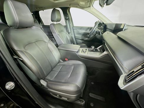 Used 2025 MAZDA CX-90 3.3 Turbo w/ Preferred Package AWD/4WD image 34