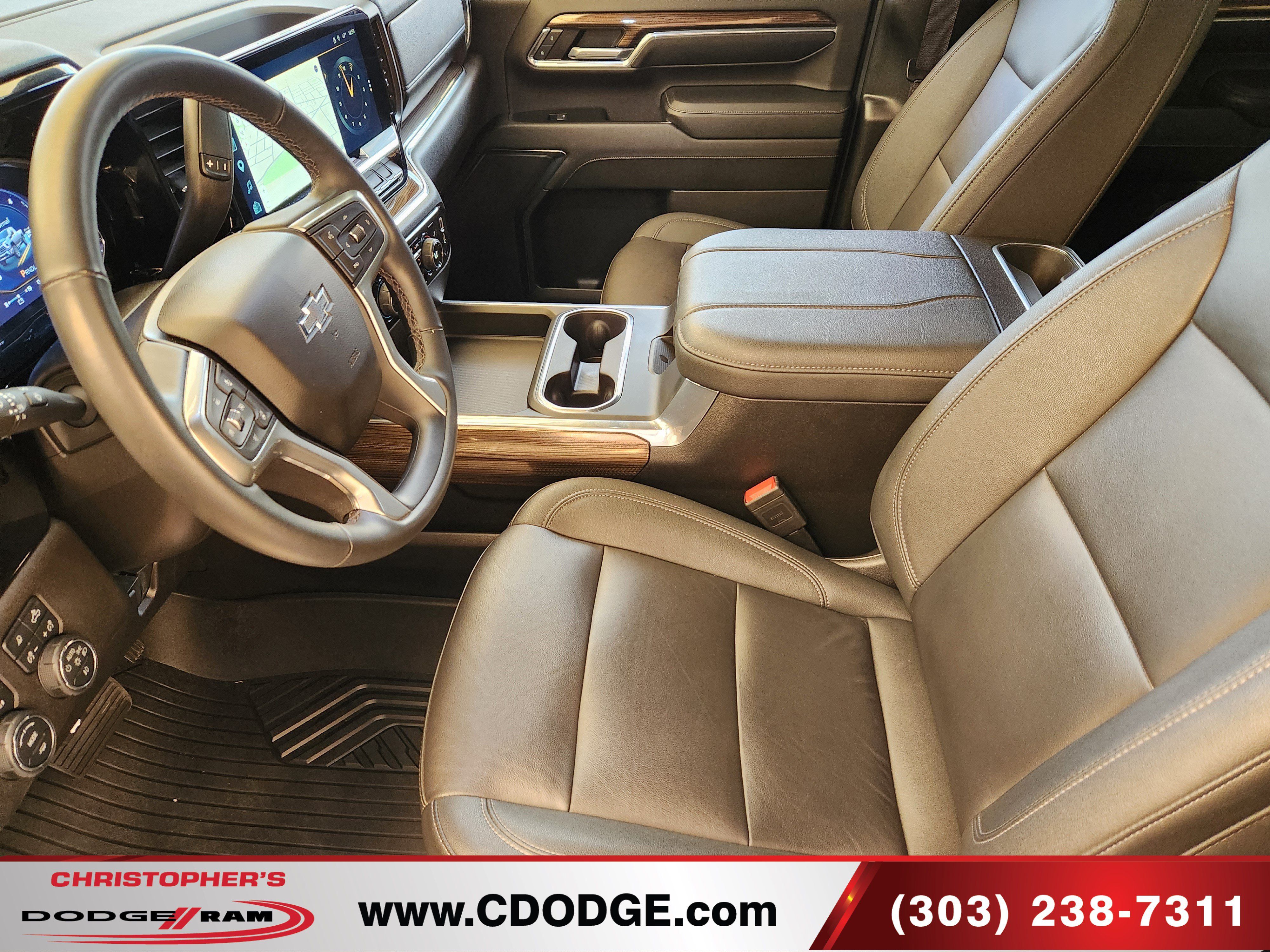 Used 2024 Chevrolet Silverado 2500 LT w/ Midnight Edition AWD/4WD image 15