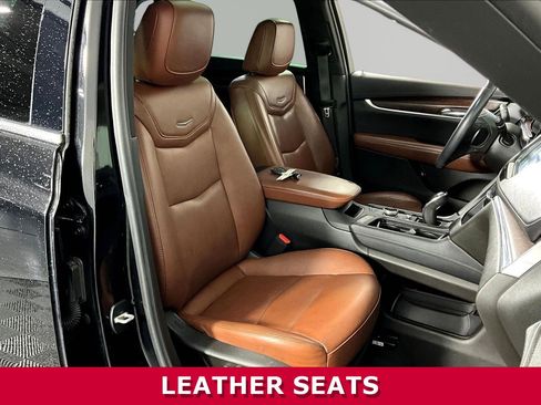 Used 2022 Cadillac XT5 Premium Luxury w/ Technology Package FWD image 26