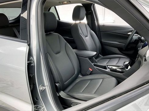 Certified 2023 Buick Encore GX Essence w/ Experience Buick Package image 7