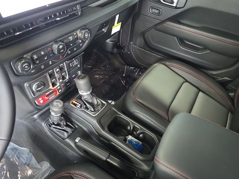New 2026 Jeep Gladiator Rubicon image 25