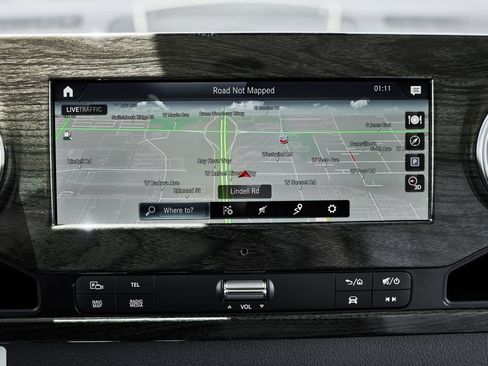 Used 2024 Mercedes-Benz Sprinter 3500 w/ Parking Package image 60