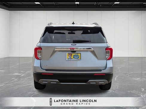 Used 2023 Ford Explorer XLT w/ Equipment Group 202A image 4