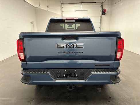 Used 2026 GMC Sierra 1500 Elevation w/ LPO, Elevation Black Package AWD/4WD image 8