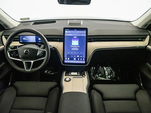 Certified 2026 Volvo EX90 Plus AWD/4WD image 14