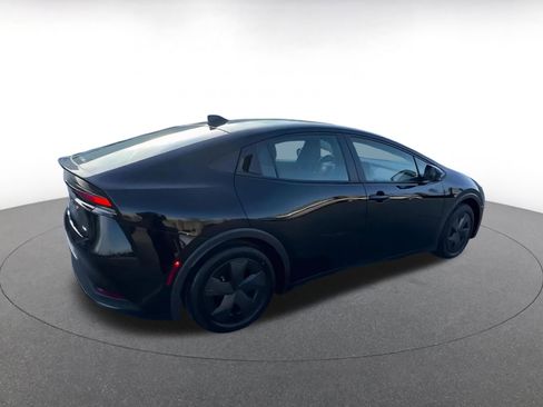 Used 2025 Toyota Prius LE image 16