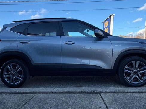 Used 2021 Kia Seltos S image 5