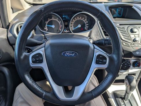 Used 2015 Ford Fiesta SE FWD image 16