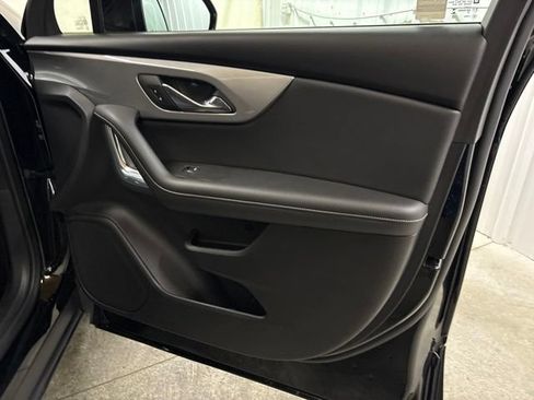 Used 2025 Chevrolet Blazer LT FWD image 26