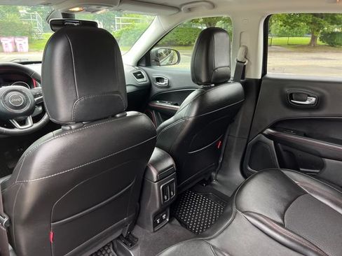 Used 2019 Jeep Compass Trailhawk AWD/4WD image 27