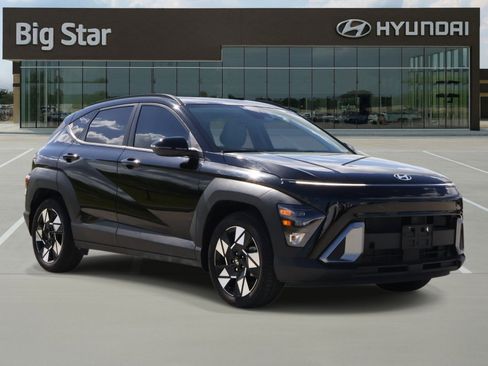 Used 2025 Hyundai Kona SEL image 6