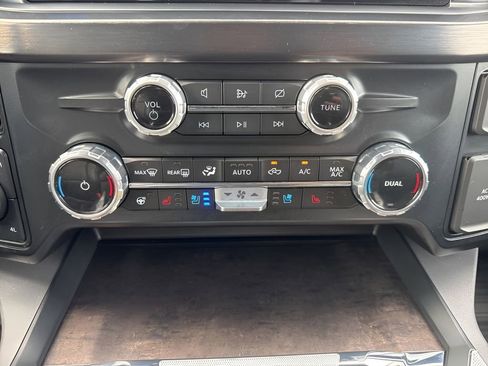 Used 2024 Ford F250 Lariat w/ Lariat Ultimate Package image 20