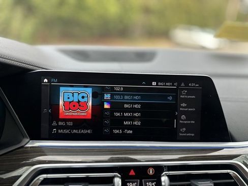 Used 2023 BMW X5 xDrive45e image 12