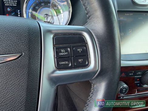 Used 2012 Chrysler 300 Limited RWD image 20