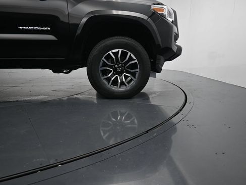 Used 2023 Toyota Tacoma TRD Sport w/ Advanced Technology Package AWD/4WD image 11