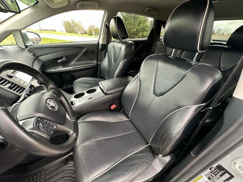 Used 2015 Toyota Venza XLE image 38