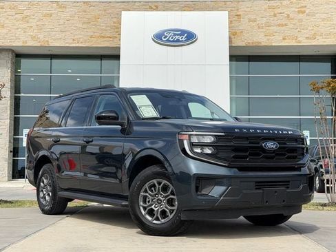 Used 2025 Ford Expedition Active RWD image 1