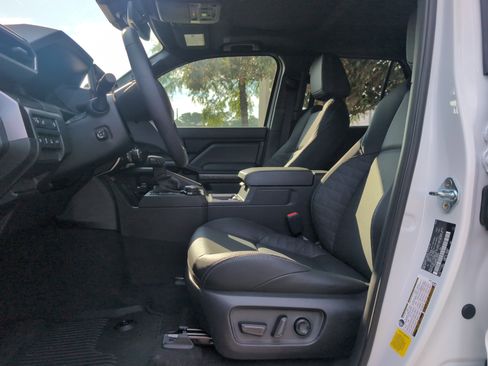 Certified 2026 Toyota 4Runner TRD Off-Road Premium AWD/4WD image 16