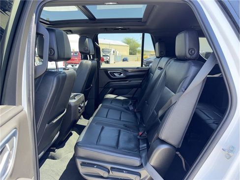 Used 2021 Chevrolet Tahoe Z71 w/ Luxury Package AWD/4WD image 9