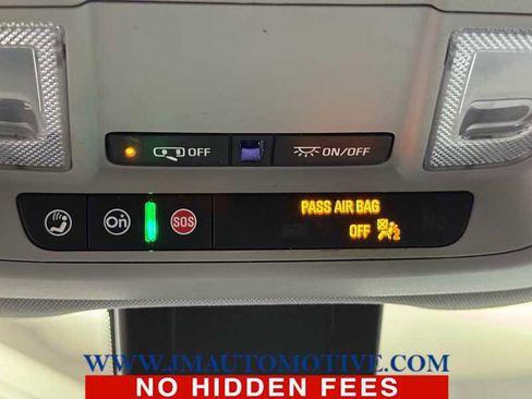 Used 2022 GMC Terrain SLT image 37