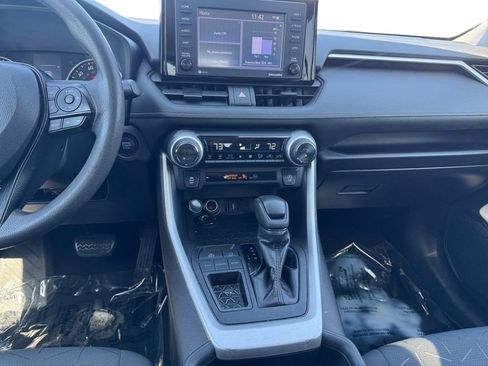 Used 2021 Toyota RAV4 XLE FWD image 11