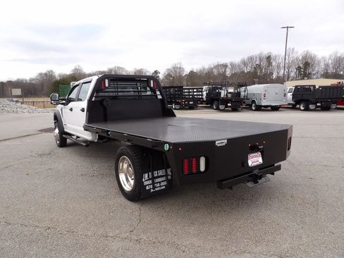 Used 2022 Ford F550 4x4 Crew Cab Super Duty w/ Power Equipment Group image 5