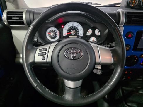Used 2007 Toyota FJ Cruiser 4WD w/ Upgrade Pkg 1 image 16