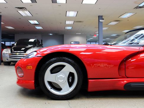 Used 1995 Dodge Viper RT/10 image 18