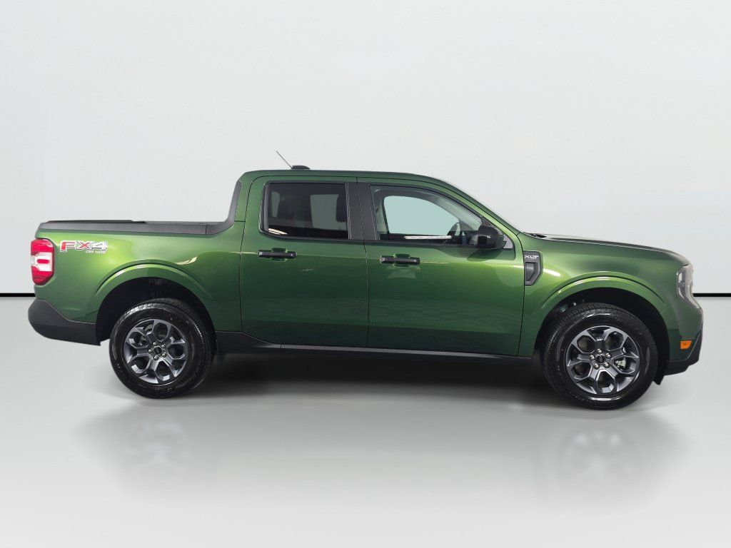 Used 2025 Ford Maverick XLT w/ XLT Luxury Package AWD/4WD image 7