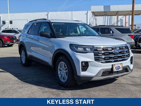 New 2026 Ford Explorer Active image 7