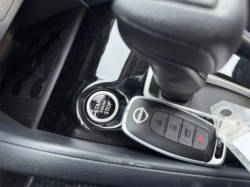 New 2025 Nissan Versa SV w/ Trunk Package image 30