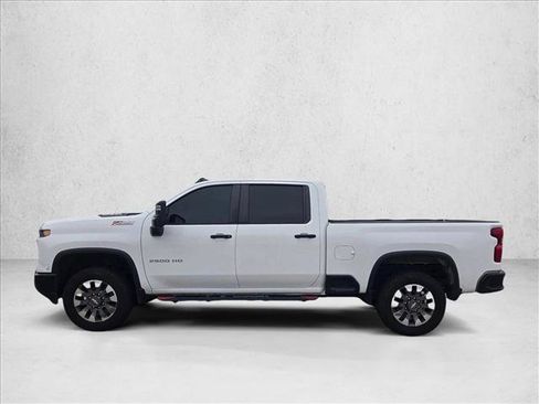 Used 2025 Chevrolet Silverado 2500 Custom w/ Custom Value Package AWD/4WD image 8