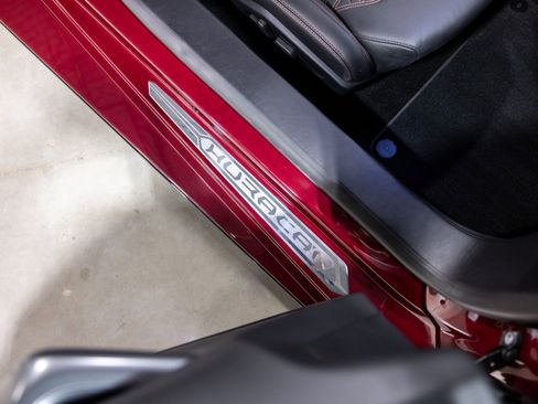 Used 2022 Lamborghini Huracan EVO image 32