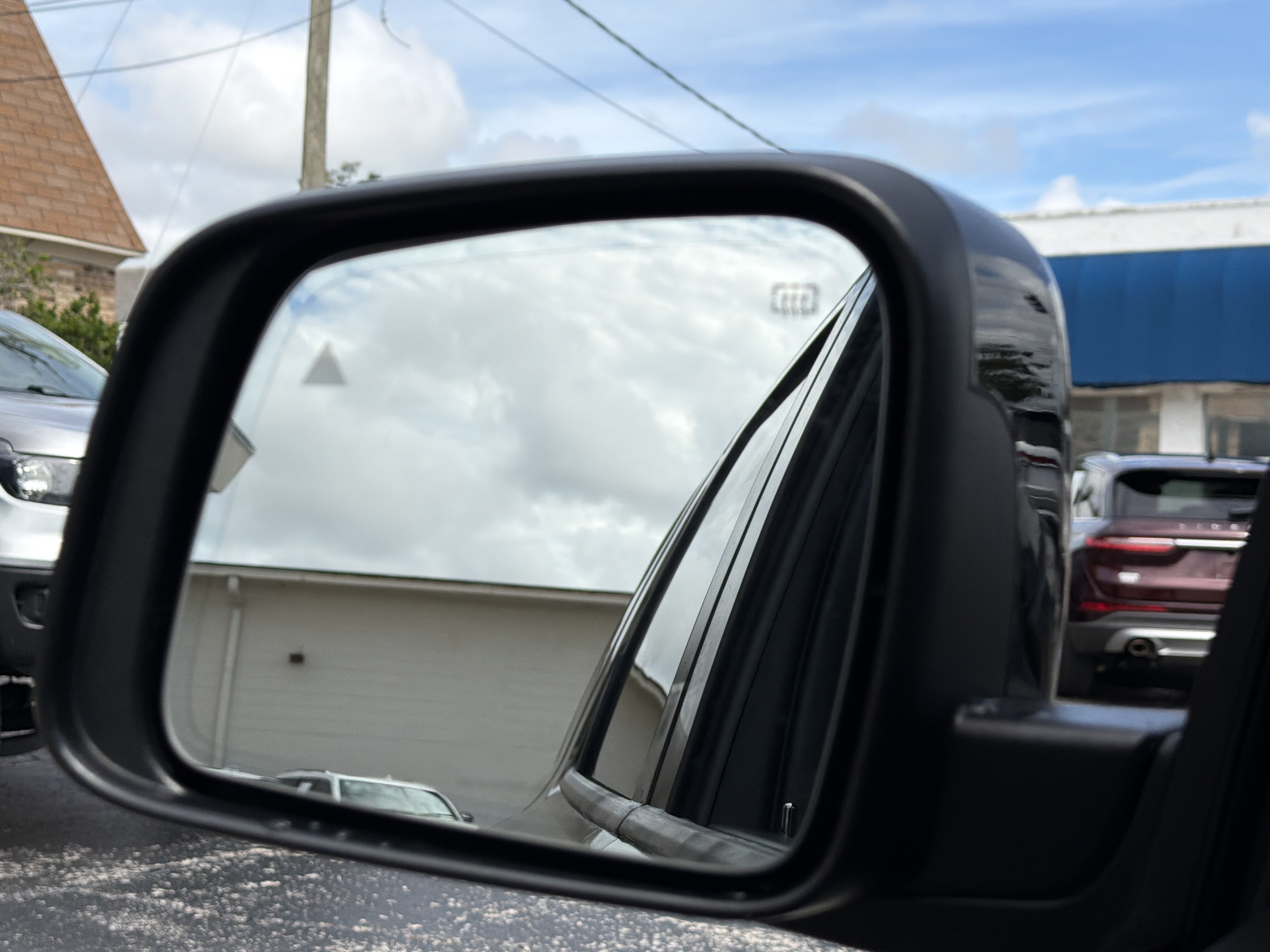Used 2023 Dodge Durango GT AWD/4WD image 33