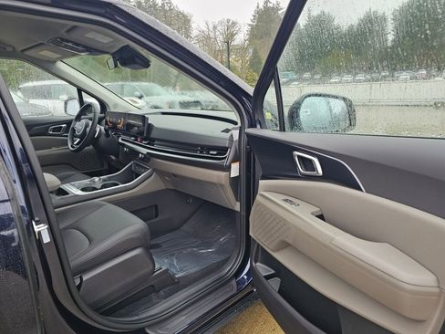 New 2026 Kia Carnival LXS image 31