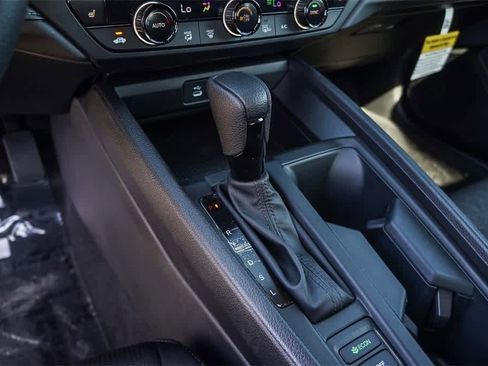 Used 2025 Honda Accord SE image 41