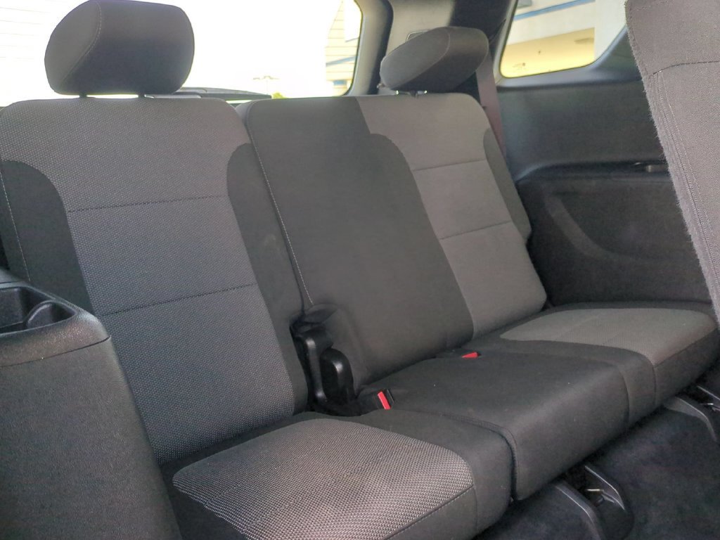 Used 2023 Chevrolet Traverse LT FWD image 32