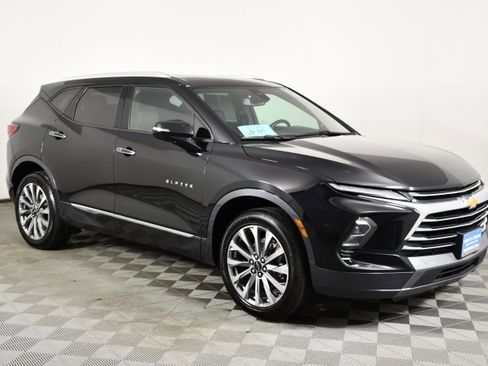 Used 2024 Chevrolet Blazer Premier AWD/4WD image 4