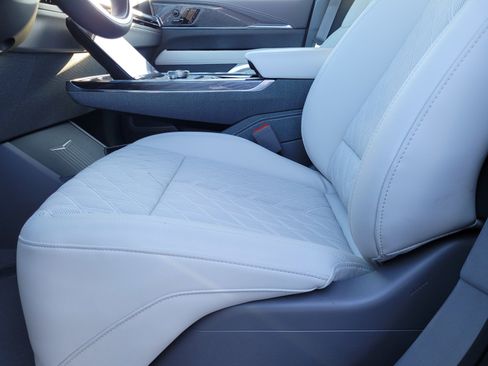 New 2025 Cadillac Escalade IQ Luxury 1 AWD/4WD image 8