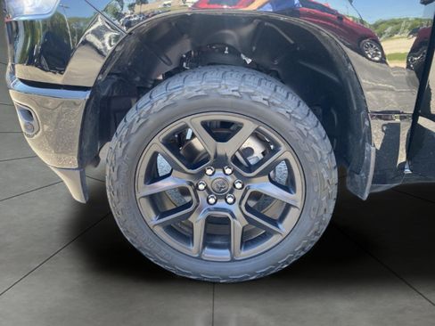 Used 2023 RAM 1500 Laramie AWD/4WD image 8
